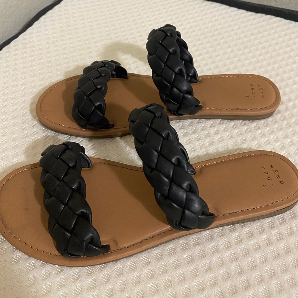 Women’s cute sandals